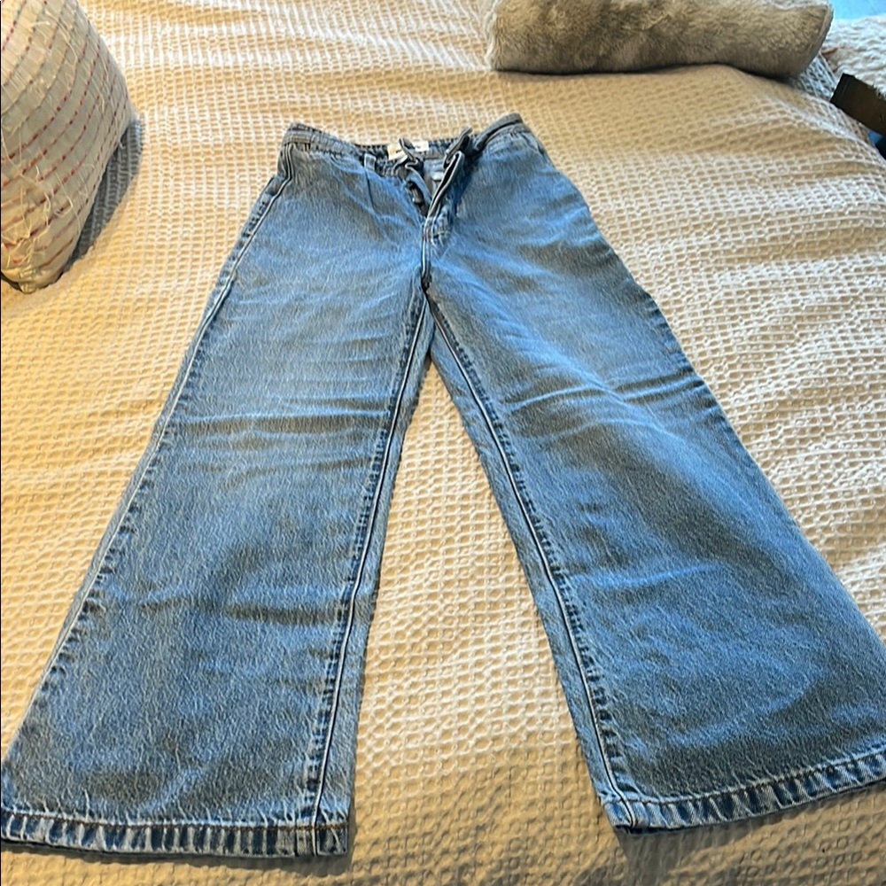 Wide-Leg Blue Jeans